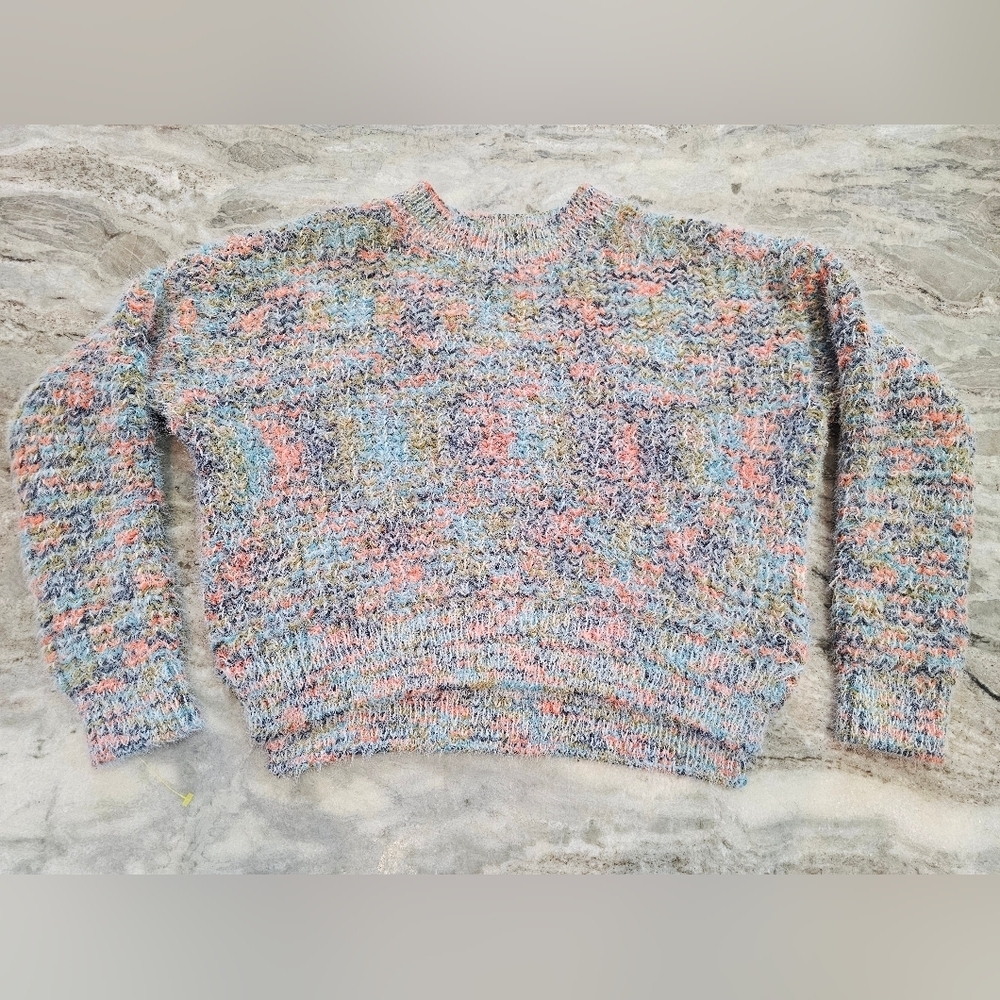 RD Style Fuzzy Multicolor Sweater Size Small Eyelash Knit Cozy Pullover